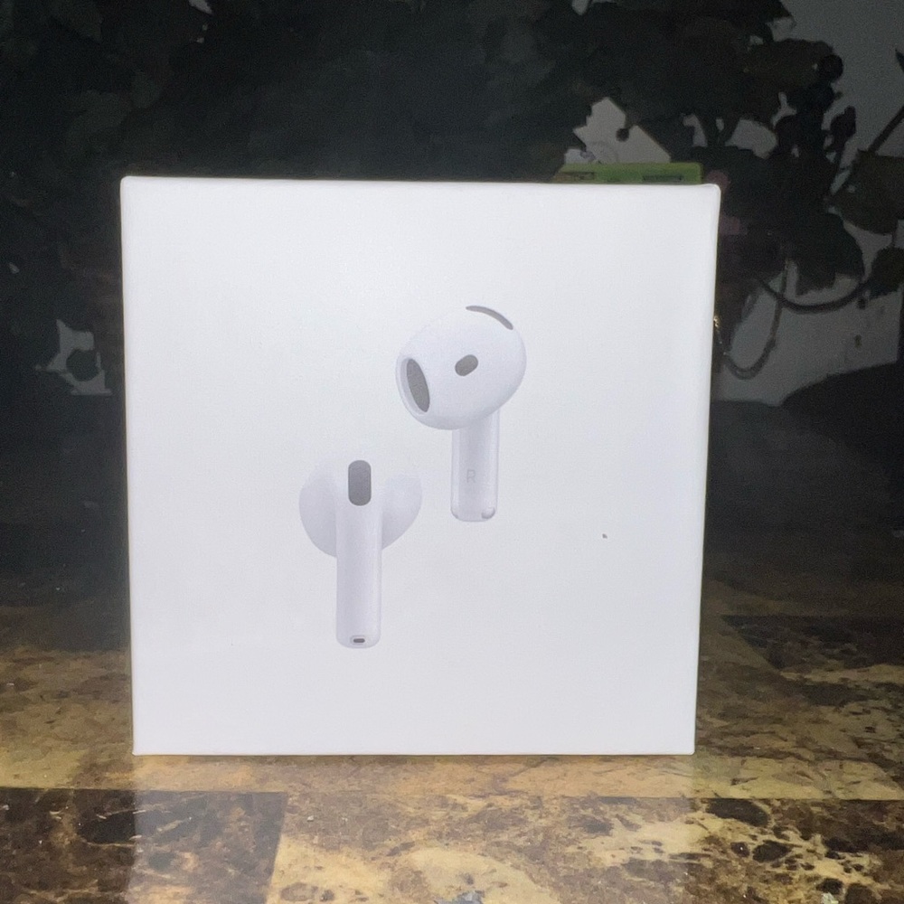 Apple AirPods 4th Generation Noise Cancellation